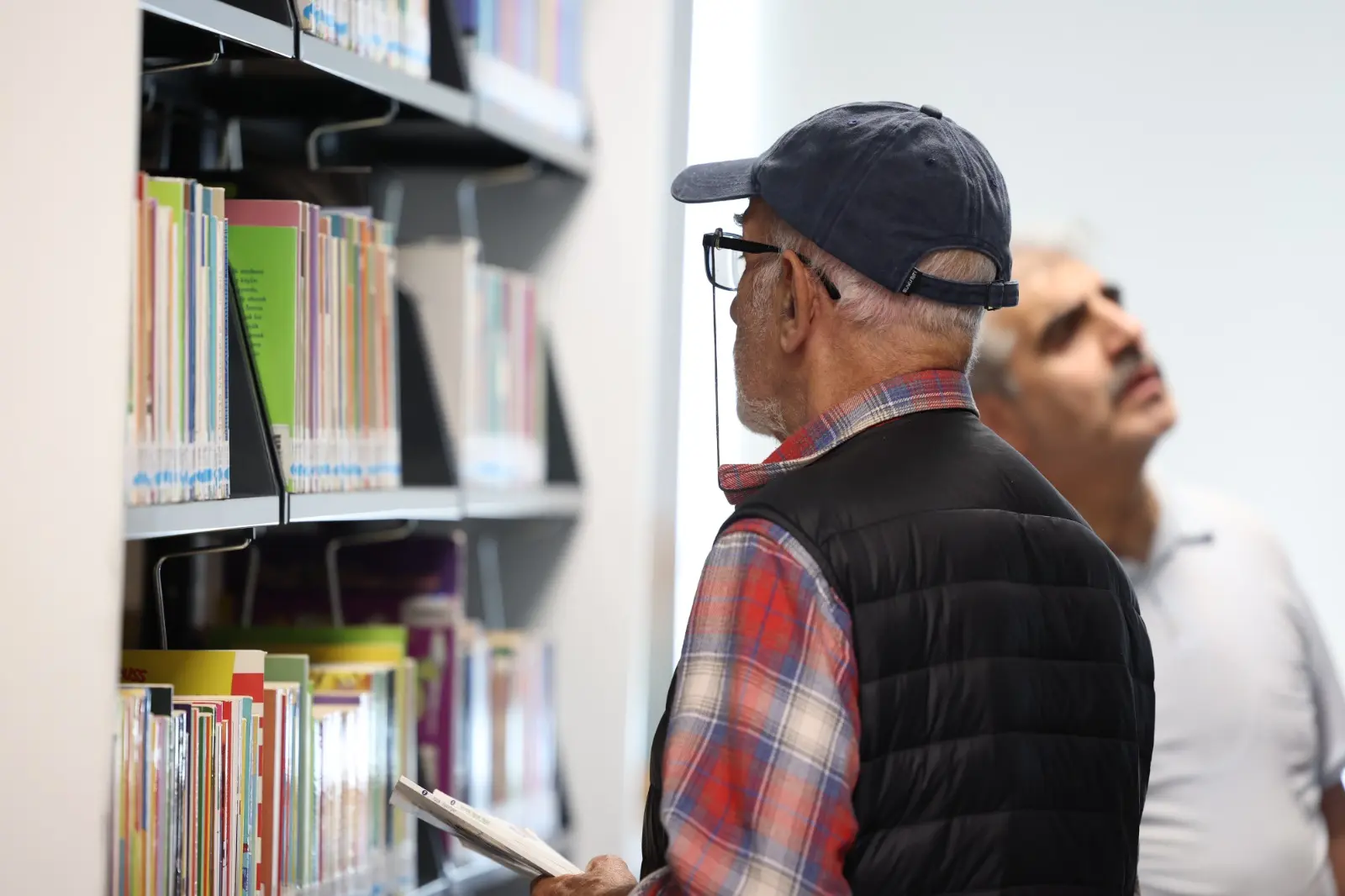 Muğla Okuyor, Muğla Paylaşıyor: Büyükşehir’in Kitap Kampanyasına Yoğun İlgi