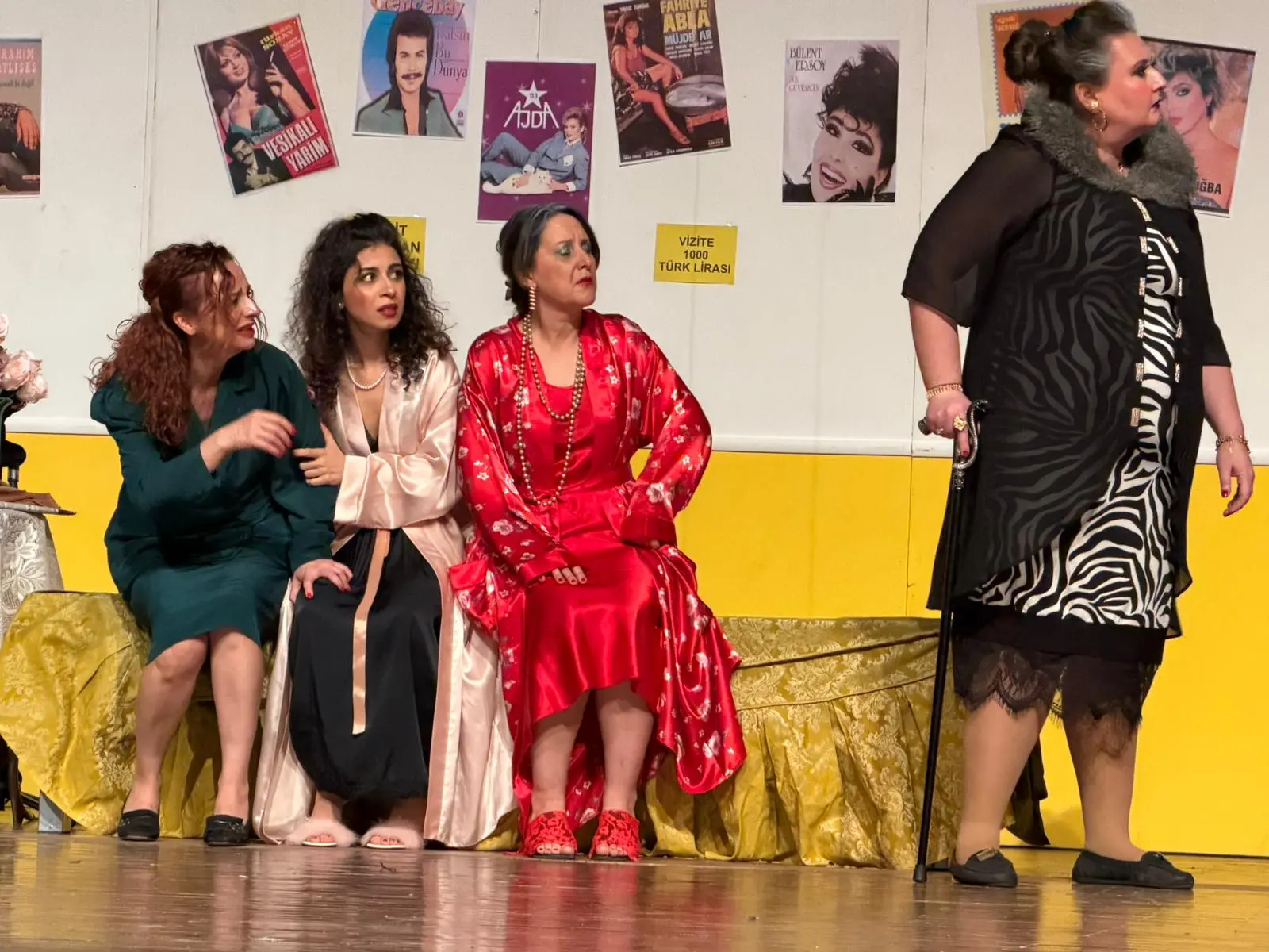 “Kadıncıklar” Oyunu Büyük İlgi Gördü